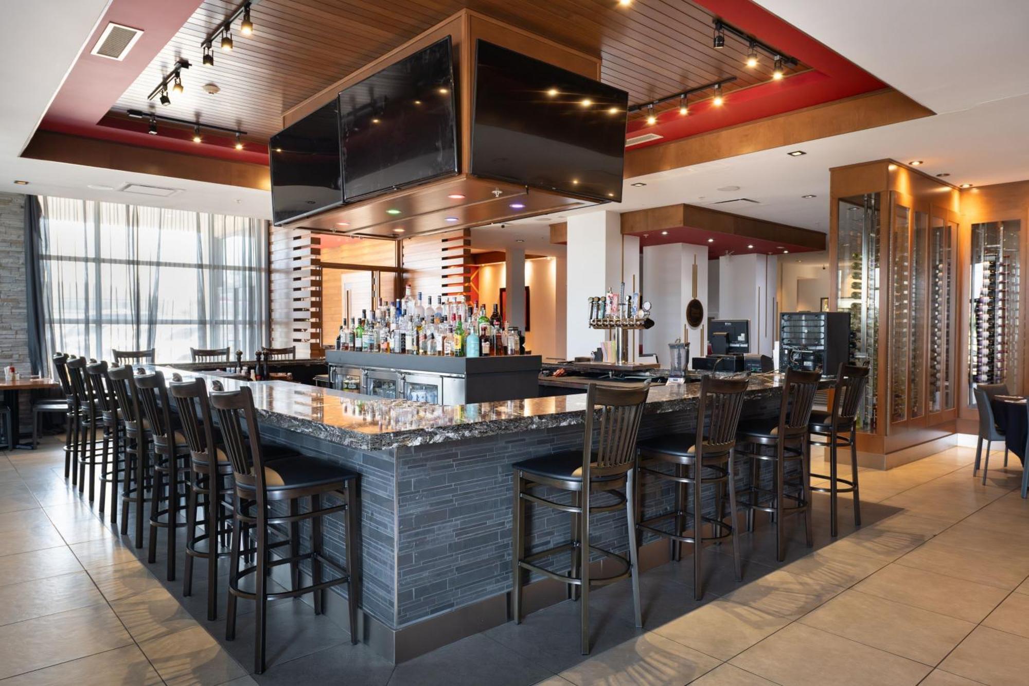 温尼伯国际机场福朋喜来登酒店 尼斯库 外观 照片